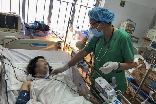 Cứu sống bệnh nhân nữ tự lấy dao đâm thấu tim ở Cần Thơ