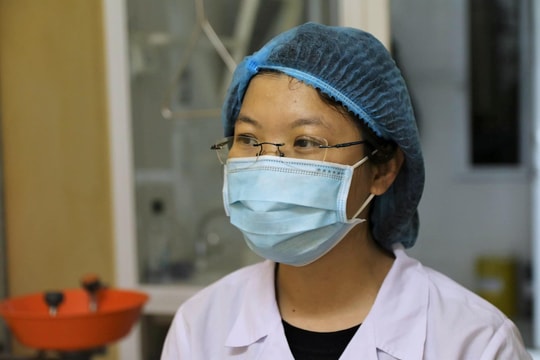 Những đôi mắt “biết nói” nơi tuyến đầu chống Covid-19