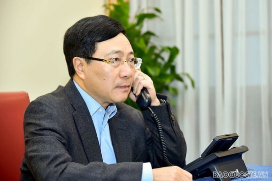 Phó Thủ tướng Phạm Bình Minh điện đàm với Ngoại trưởng Hoa Kỳ