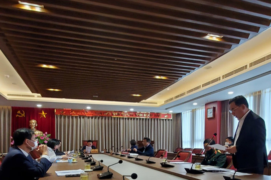 Lãnh đạo Hà Nội không được rời thành phố dịp Tết để chống dịch