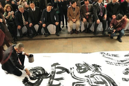 Hoài vọng thú chơi chữ của người xưa