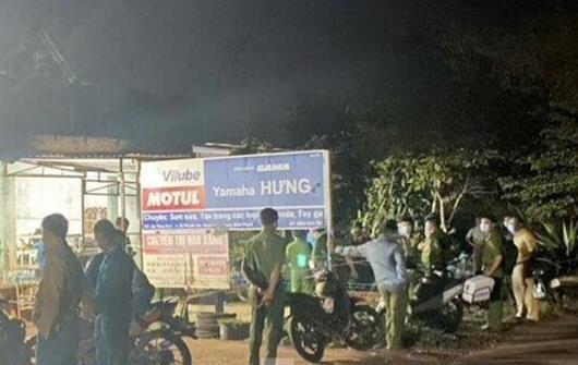 Hai mẹ con tử vong giữa nhà nghi bị sát hại