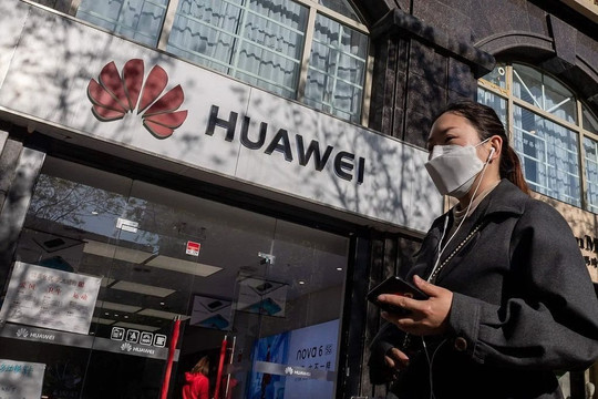 Huawei khẳng định không bán mảng smartphone