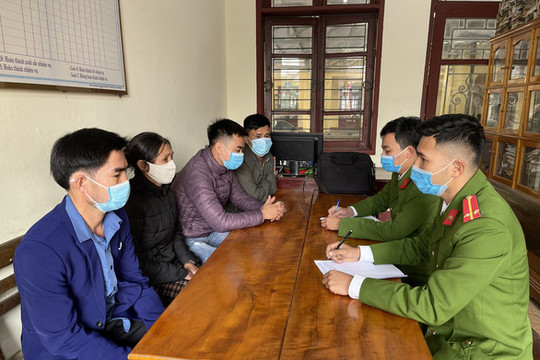 Xử lý hàng trăm trường hợp đốt pháo cấm trong đêm giao thừa