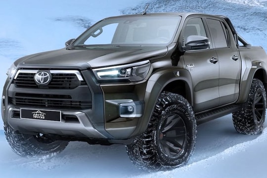 Toyota Hilux AT35 2021 giá bán đắt ngang với xe sang Lexus