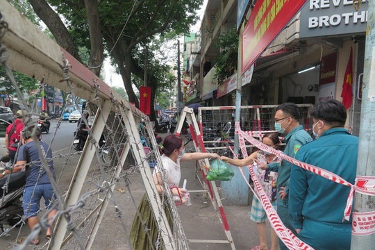 TP.HCM gỡ bỏ 9 điểm phong tỏa liên quan dịch Covid-19