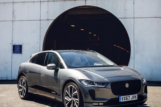 Jaguar sẽ không sản xuất xe chạy xăng, dầu từ năm 2025