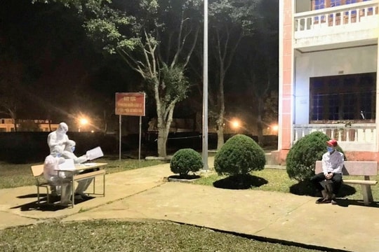 Xử phạt 2 thanh niên cố ý khai báo không trung thực khi từ vùng dịch trở về
