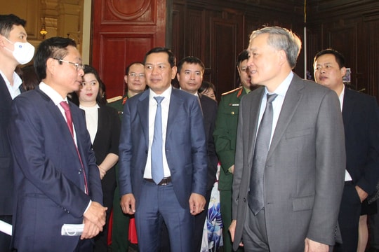 Ủy viên Bộ Chính trị, Chánh án TANDTC Nguyễn Hòa Bình “xông đất” Truyền hình TAND