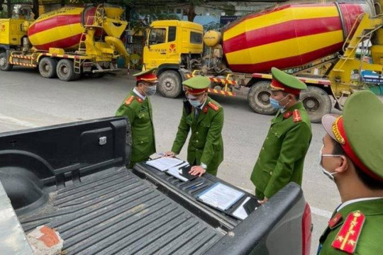 Xử lý hàng loạt xe bồn trộn bê tông đi vào đường cấm