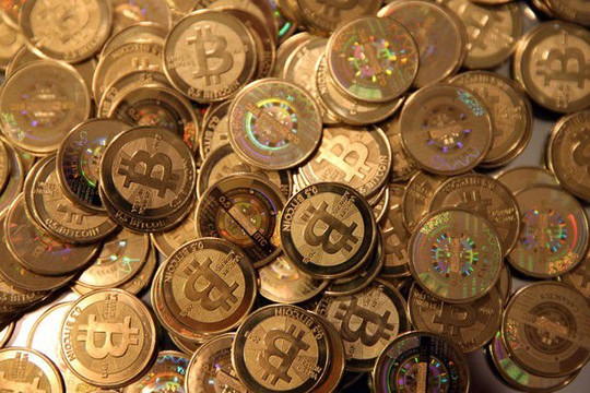 Đồng Bitcoin tiếp tục "bốc đầu" lập đỉnh giá mới, vượt trên 56.000 USD