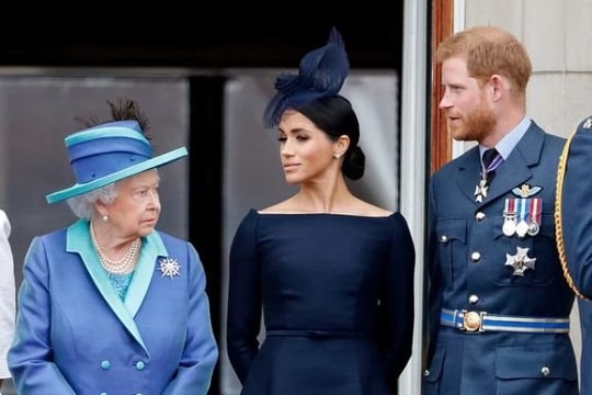 Hoàng tử Harry và Meghan chính thức bị lấy lại tước vị và các quyền lợi