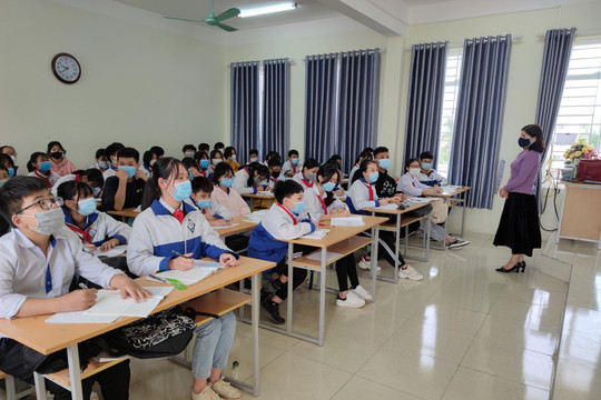 Hàng trăm nghìn học sinh xứ Thanh nô nức trở lại trường
