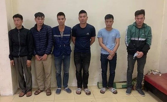 Bắt quả tang 6 đối tượng tụ tập đánh bạc ăn tiền tại nhà