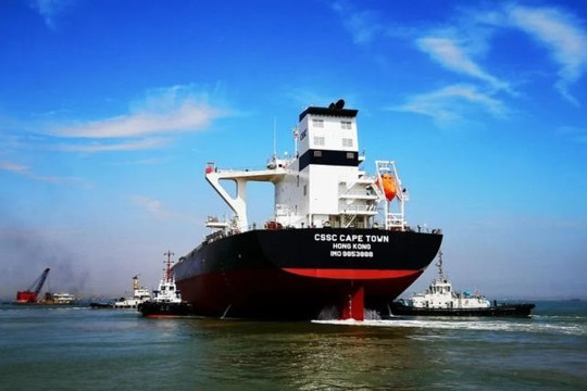 Nổ tàu chở hàng của Hong Kong, 4 thủy thủ bị thương 