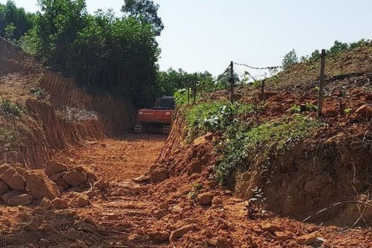 Bắt phóng viên cưỡng đoạt tài sản