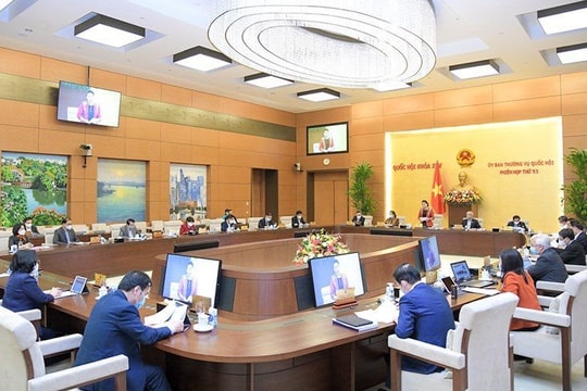 UBTVQH thông qua 2 Nghị quyết về quy chế quản lý khoa học và số lượng đại biểu chuyên trách của HĐND Hà Nội