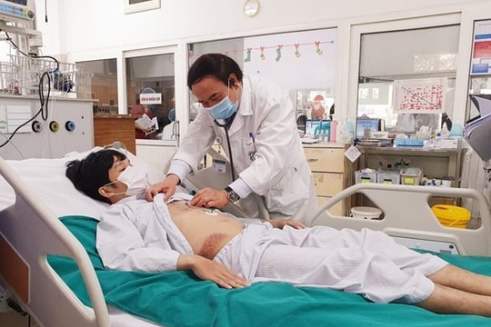 Chàng trai 25 tuổi đột ngột bị ngừng tim khi đang nằm nghỉ