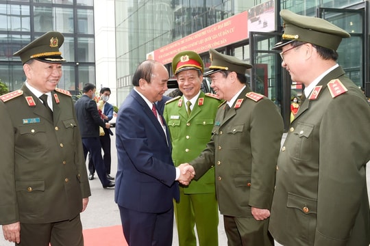 Thủ tướng dự khai trương hệ thống CSDLQG về dân cư và sản xuất cấp và quản lý căn cước công dân