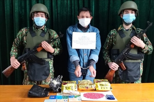 “Ông trùm” ôm 3kg ma túy đá, 800 viên ma túy tổng hợp qua biên giới Việt Nam