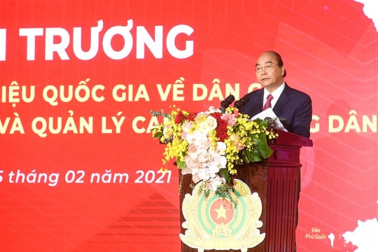 Thủ tướng: Khẩn trương phổ cập danh tính số cho mọi người dân