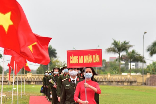 Hơn 1.000 công dân Thủ đô tham gia nghĩa vụ CAND