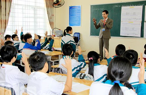 Bảng lương mới của giáo viên được áp dụng từ ngày 20/3
