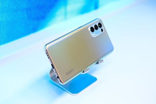 Oppo trình làng Reno5 5G tại Việt Nam