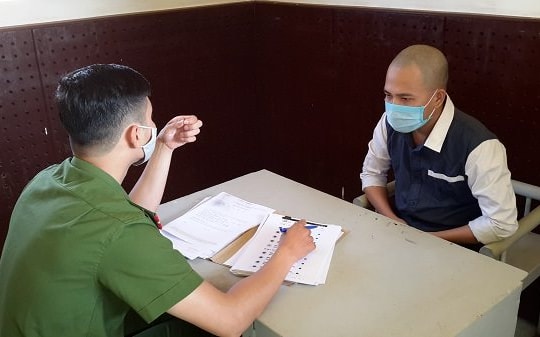 Lừa đảo, chiếm đoạt tiền của người có hoàn cảnh khó khăn