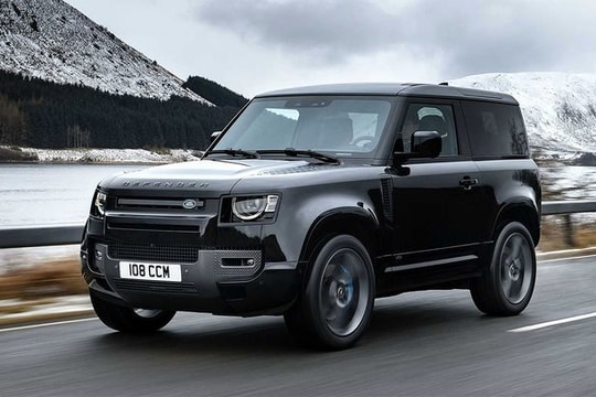 Land Rover Defender V8 được ra mắt, giá từ 97.000 USD