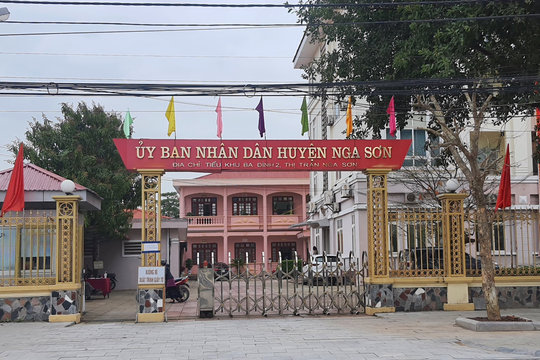 Kiểm điểm hàng loạt lãnh đạo, nguyên lãnh đạo, cán bộ huyện Nga Sơn