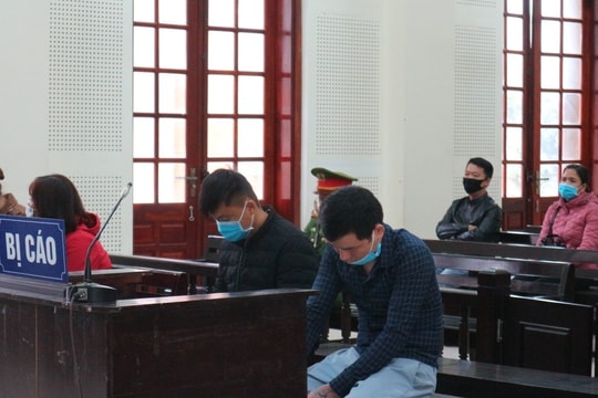 Đưa chị dâu vượt biên trái phép, 2 đối tượng lĩnh án
