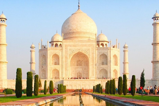 Bị đe dọa đánh bom, Ấn Độ phải đóng cửa đền Taj Mahal