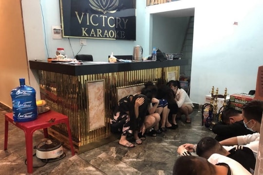 Khởi tố nhóm đối tượng tụ tập sử dụng ma túy giữa mùa dịch