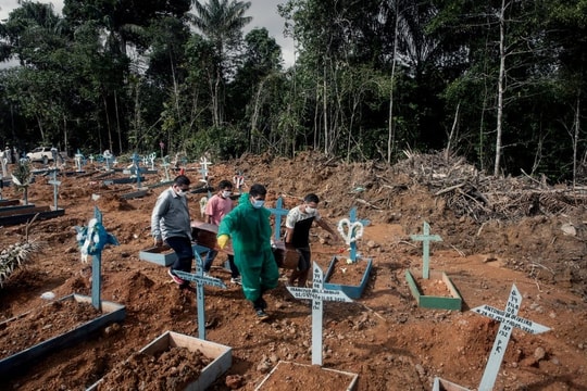 Brazil ghi nhận số ca tử vong kỷ lục do biến chủng mới của đại dịch covid-19