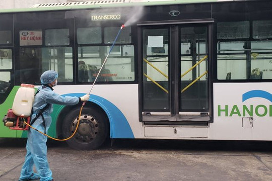 Hà Nội dừng giãn cách trên phương tiện công cộng từ 0 giờ ngày 8/3
