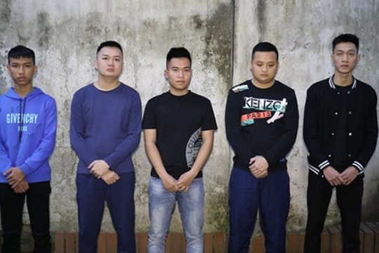 Điều tra vụ 2 nhóm dùng hung khí hỗn chiến trong đêm