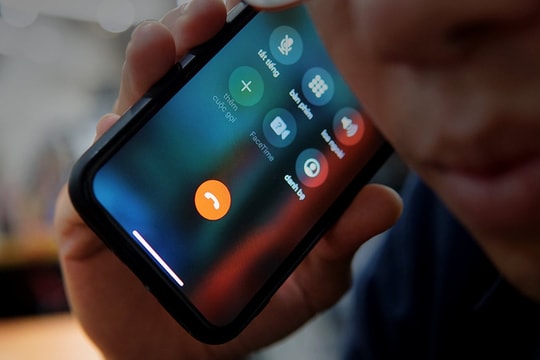 Mất 360 triệu đồng vì nghe điện thoại của kẻ giả mạo Công an