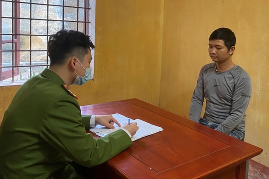 Khởi tố con trai tâm thần sát hại bố đẻ