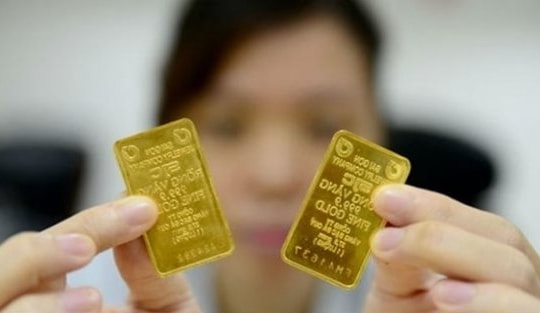 Giá vàng hôm nay 10/3: Đảo chiều tăng vọt
