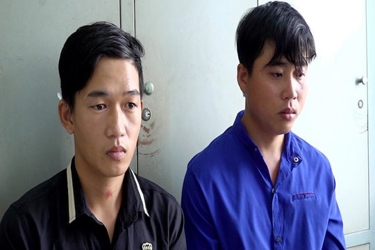 Hai gã đàn ông thay nhau hiếp dâm cô gái say rượu