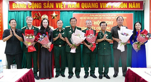Tiếp tục sứ mệnh chăm lo thân nhân gia đình liệt sĩ