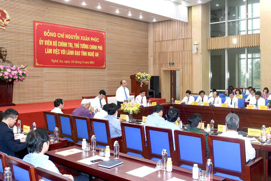 Nghệ An cần xác định tập trung làm gì khi là trung tâm của khu vực Bắc Trung Bộ
