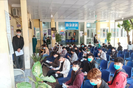 Trung tâm Y tế TX Hoàng Mai – Nghệ An: Tăng cường thực hiện các biện pháp phòng, chống dịch