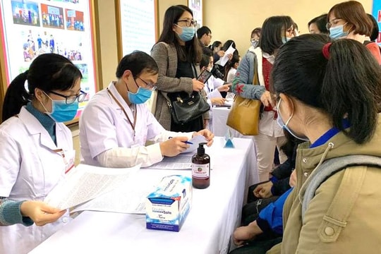 Việt Nam chính thức tiêm thử nghiệm lâm sàng vắc xin COVIVAC phòng COVID-19