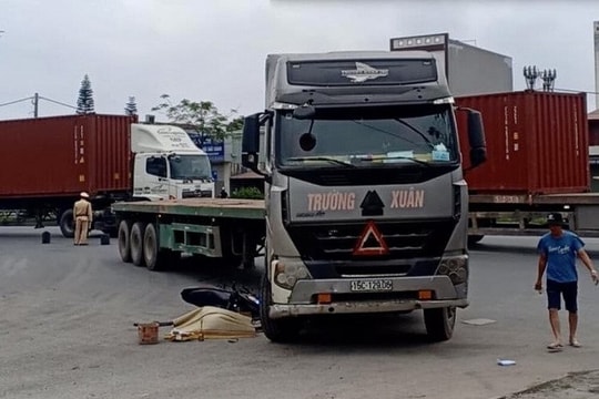 Thanh niên tử vong thương tâm sau khi va chạm với xe đầu kéo