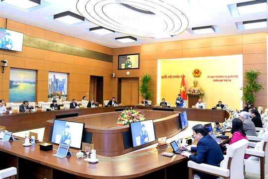 Khai mạc phiên họp thứ 54: UBTVQH cho ý kiến về công tác nhân sự