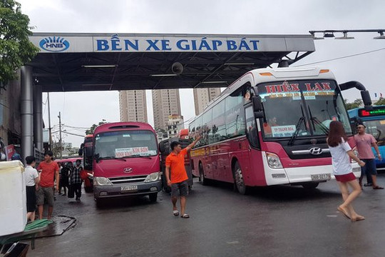 Hà Nội bỏ yêu cầu ngồi giãn cách trên xe khách