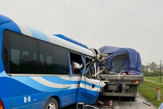 Vụ xe khách đi lễ chùa đâm xe đầu kéo: Thêm 1 nạn nhân tử vong