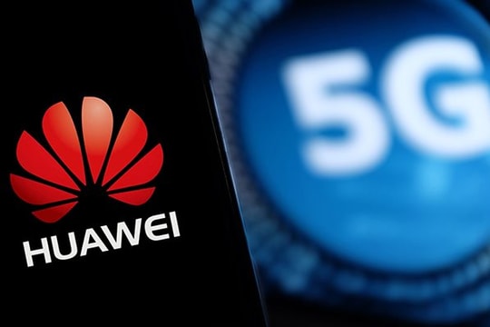 Huawei tính kế kiếm thêm tiền từ Apple và Samsung